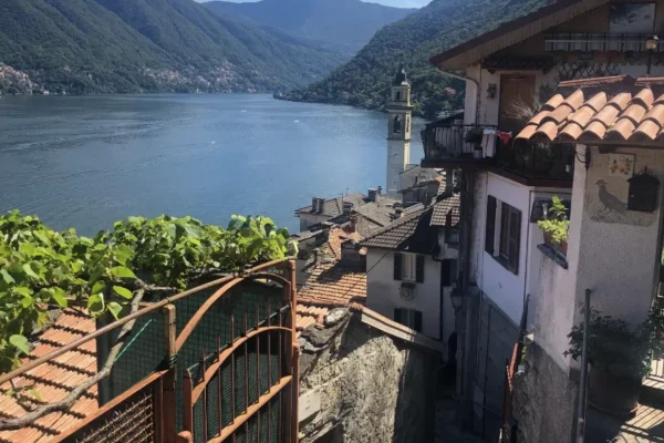 Departure, direct from Via Castello apartment.