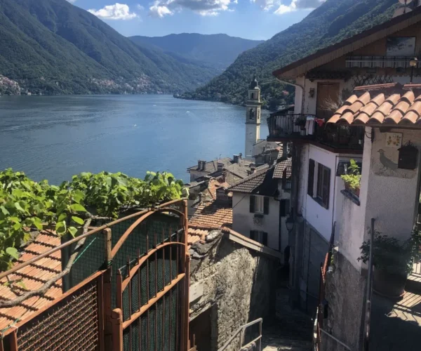 Departure, direct from Via Castello apartment.