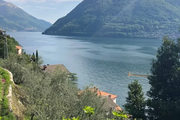 100 meters from Via Castello.