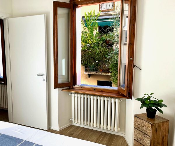 Via Scale Balcony - Bedroom 6
